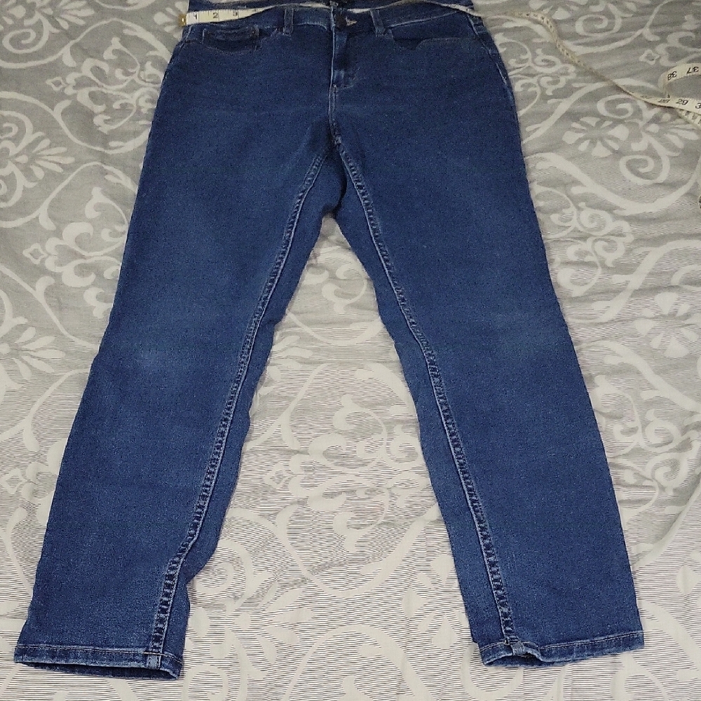 Calvin Klein Jeans Women's Straight Leg in Deep Blue
